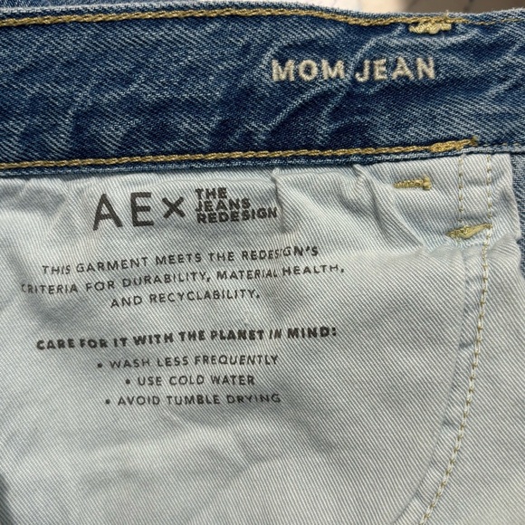 AMERICAN EAGLE The Jeans Redesign Sz 18 Mom High Rise Medium Ankle Jeans NEW - Picture 12 of 14